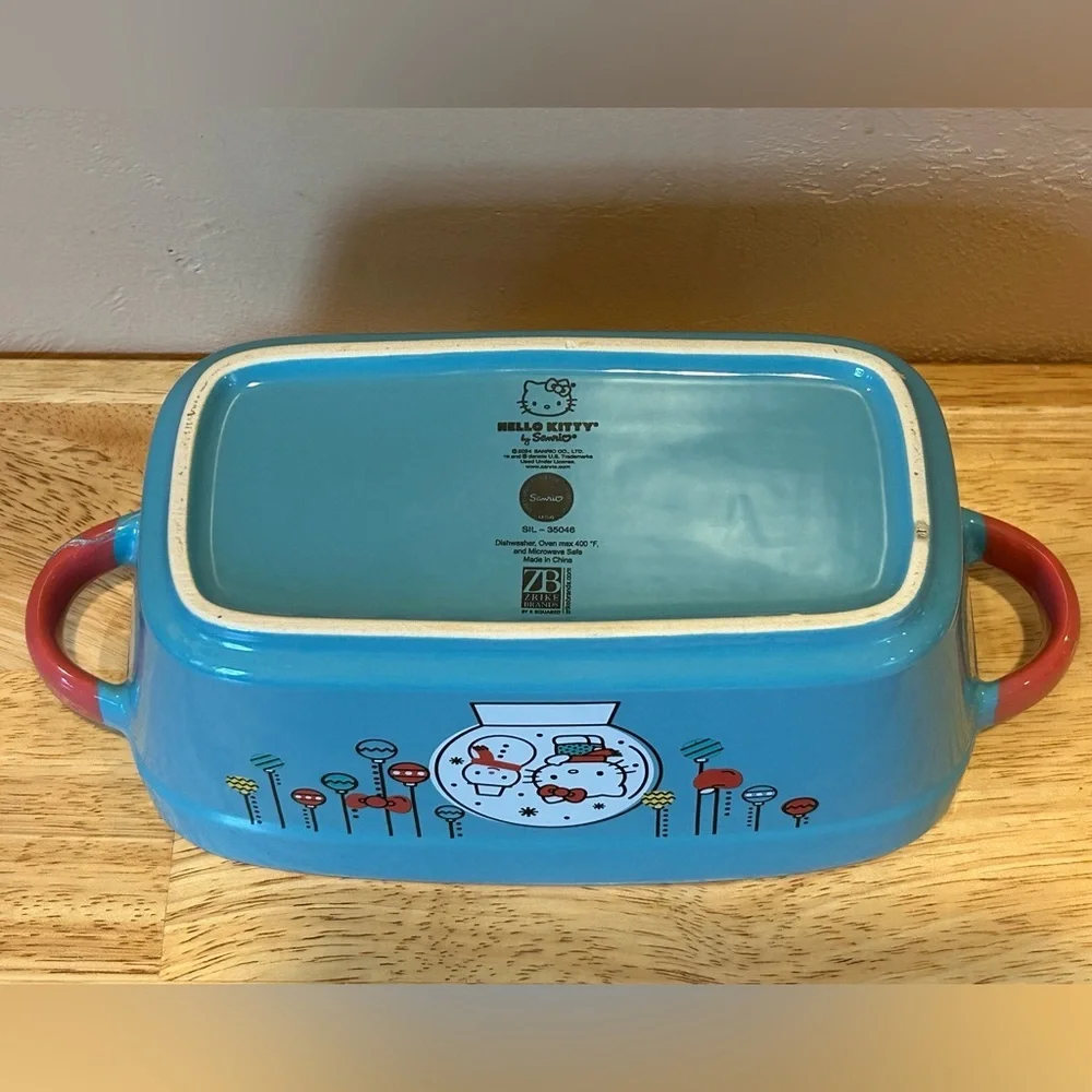 Hello Kitty Christmas Themed Ceramic Loaf Pan Made By Sanrio. Brand New!